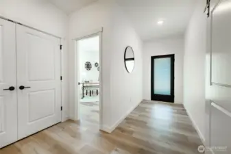 Photos shown are of a similar floor plan previously built in a different neighborhood (The Ridge in Blaine). Finishes and features may vary. Some items pictured reflect buyer-selected upgrades which are not included in the base price and may be added at an additional cost.