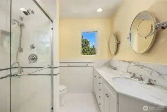 Full bathroom serving the 2 second floor bedrooms.