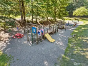 Snowline Community Play Structures