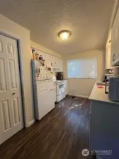 Unit B Kitchen