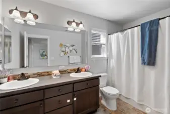 Full bath upstairs