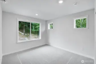 13216 NE 127th Unit E ~ Ready Now