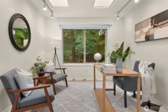 Office/ bonus room off dining area.