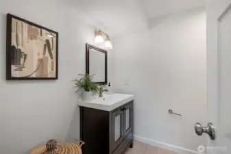 Lower level 3/4 bath