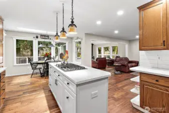 Gas Range And Eating Nook