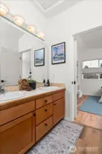 Attached Jack and Jill bathroom.