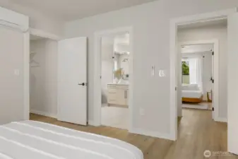 Upper Level Ensuite 1