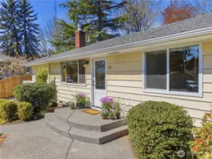 Charming entry welcomes you with A/C