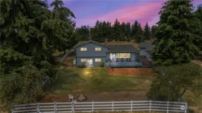 Enjoy Mt Rainier views from your back deck