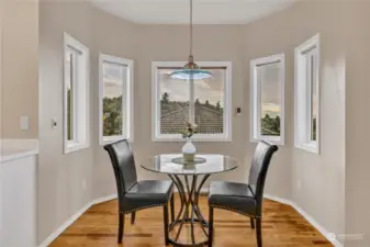 Breakfast nook to enjoy the morning view