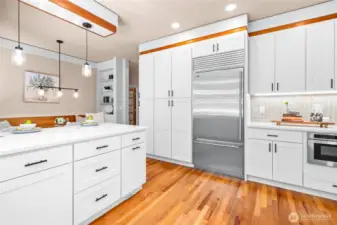 Abundant Cabinets, Elegant Lighting, Therador Refrigerator