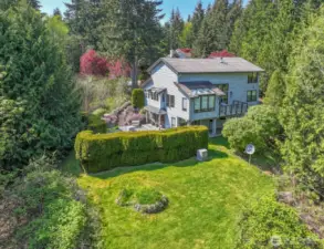 Beautiful yard.