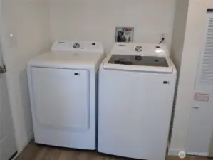 Washer & Dryer included