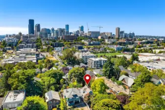 Located in Central Seattle w easy commute to Downtown Seattle, Capitol Hill. A quick stroll to 12th Avenue eateries and hot spots, Seattle University campus, Swedish Hospital + Health.