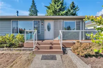 Front entry w/Trex deck & clear-view railing