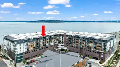 Enjoy penthouse living overlooking the neighborhood. The lifestyle everyone wants.