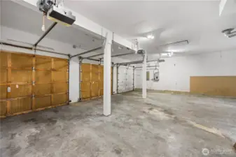 3 car garage!