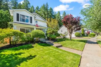 Such a sweet, friendly & walkable neighborhood