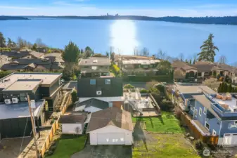 Now is your opportunity to build your West of Market dream home!  One of the last remaining buildable lots West of Market. Panoramic views of Lake Washington, Olympic mountains, and Seattle & Bellevue skylines. 10,800 sq ft rectangular lot (90' x 120') with alley access. Adjacent lots are  approx. 7,400 sq ft.
