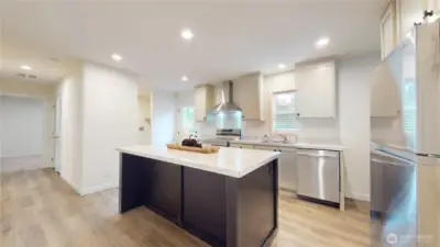 Presale-photos depict same model from different property