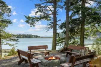 Community Firepit area by the clubhouse