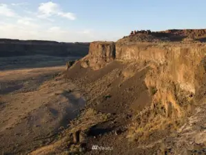 Property includes canyon floor and areas on both sides of the coulee floor.  300 days of sunshine.