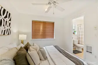 Second bedroom with en suite bath