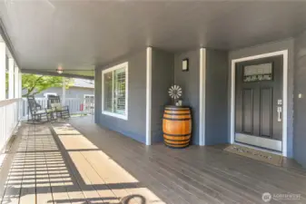 Wraparound porch~