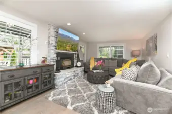 Open floor plan~