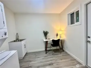 Laundry room/office