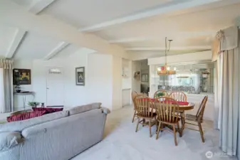 Dining/Living room