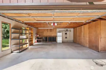 Extra storage in the 2-car garage