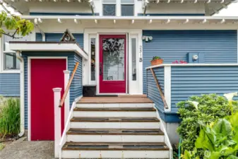 Rear Entry, Main Floor Unit (B)