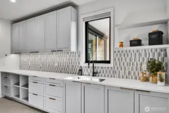 Upper level laundry room