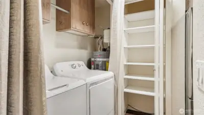 Bifold door to pantry.