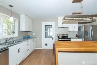 Large kitchen that bright and full of counter space