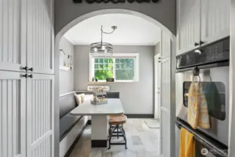 Breakfast nook