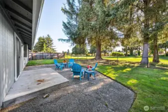 An Autumn early afternoon photo of the 18th Fairway captures the serenity that a golf course home can provide in the off season.  No backyard neighbors, just golfers passing by with fewer in the off season,