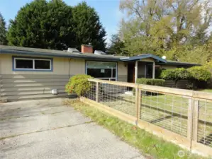 Wow! Fantastic opportunity on this 3 bedroom home that could easily be a 4 bedroom!