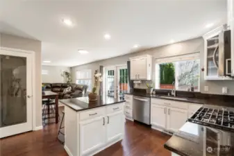 Beautifully updated kitchen!