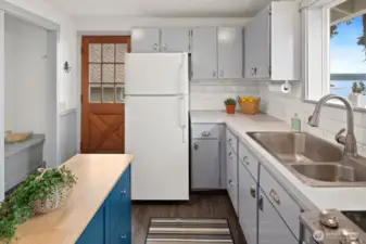 Kitchen with Laundry and Mud room