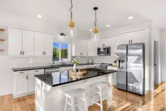 Large Granite Island with breakfast bar
