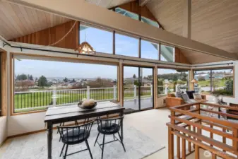 Gorgeous views of the Olympic Mountains and peekaboo water views!