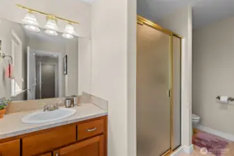 Upper Level 3/4 Bath off 2nd Primary