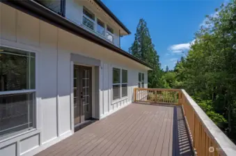 Large Deck overlooking path to beach