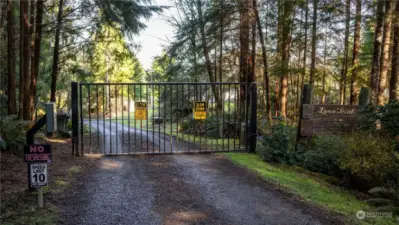 Entrance Gate to Lynn Point Community.