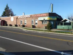 The iconic Unicorn Tavern!