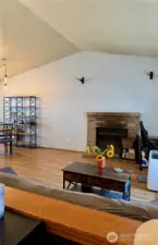 Entry looking toward living/dining room