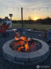 Clear skies bring on the stars and fires nightly.