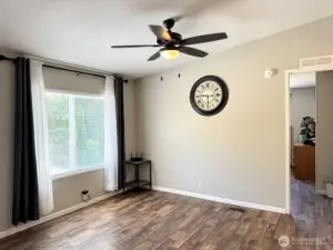 flex space, possible study, office or den?